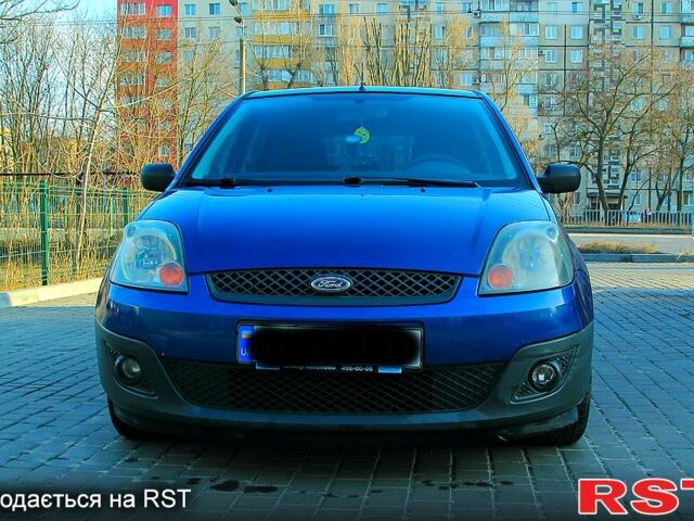 Синий Форд Фиеста, объемом двигателя 14 л и пробегом 191 тыс. км за 3800 $, фото 2 на Automoto.ua