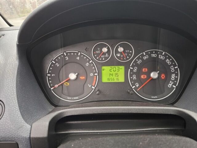 Синий Форд Фиеста, объемом двигателя 1.4 л и пробегом 165 тыс. км за 4800 $, фото 7 на Automoto.ua