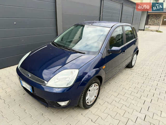Синій Форд Фієста, об'ємом двигуна 1.6 л та пробігом 150 тис. км за 2100 $, фото 11 на Automoto.ua