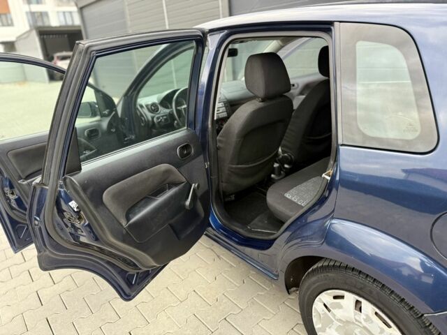 Синій Форд Фієста, об'ємом двигуна 1.6 л та пробігом 150 тис. км за 2100 $, фото 21 на Automoto.ua