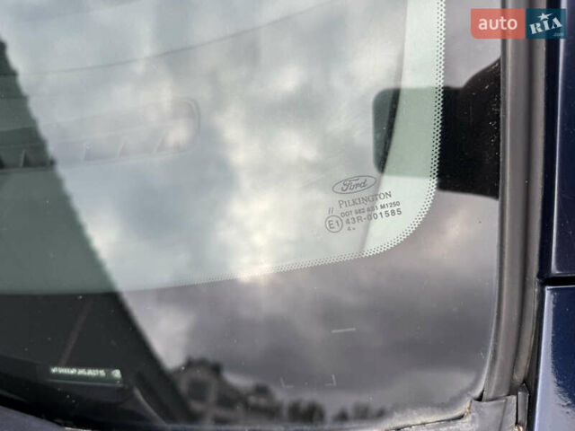 Синій Форд Фієста, об'ємом двигуна 1.6 л та пробігом 150 тис. км за 2100 $, фото 15 на Automoto.ua