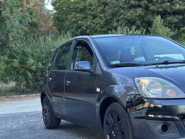 Синій Форд Фієста, об'ємом двигуна 1.4 л та пробігом 350 тис. км за 2499 $, фото 6 на Automoto.ua