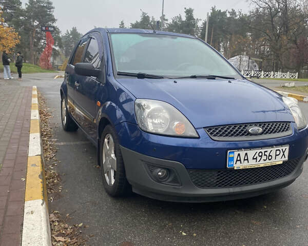 Синий Форд Фиеста, объемом двигателя 1.3 л и пробегом 159 тыс. км за 4500 $, фото 5 на Automoto.ua