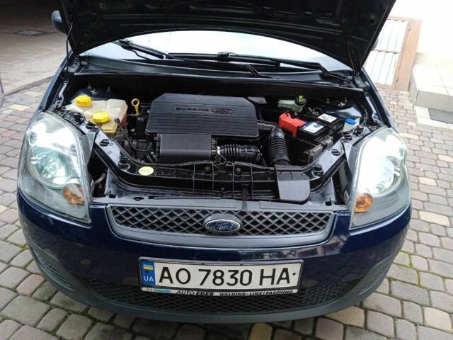 Синий Форд Фиеста, объемом двигателя 1.3 л и пробегом 250 тыс. км за 3999 $, фото 14 на Automoto.ua