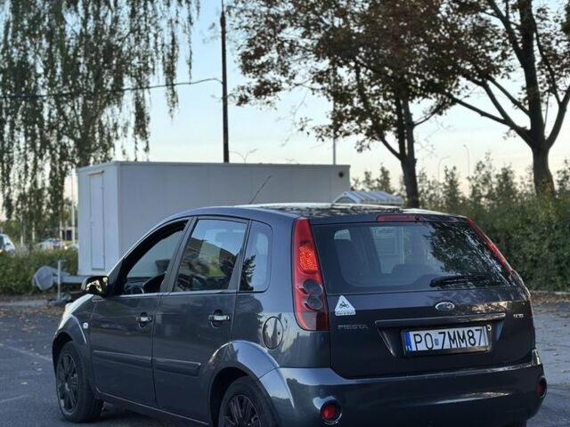 Синій Форд Фієста, об'ємом двигуна 1.4 л та пробігом 350 тис. км за 2499 $, фото 4 на Automoto.ua