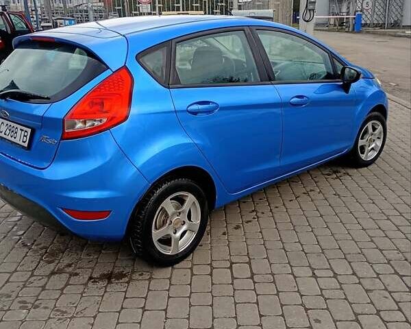 Синий Форд Фиеста, объемом двигателя 1.3 л и пробегом 168 тыс. км за 4300 $, фото 9 на Automoto.ua