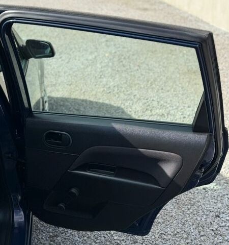 Синий Форд Фиеста, объемом двигателя 1.3 л и пробегом 176 тыс. км за 4600 $, фото 97 на Automoto.ua