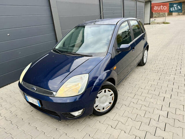 Синій Форд Фієста, об'ємом двигуна 1.6 л та пробігом 150 тис. км за 2100 $, фото 2 на Automoto.ua