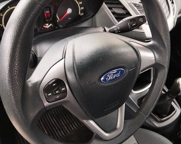 Синий Форд Фиеста, объемом двигателя 1.25 л и пробегом 187 тыс. км за 5590 $, фото 30 на Automoto.ua