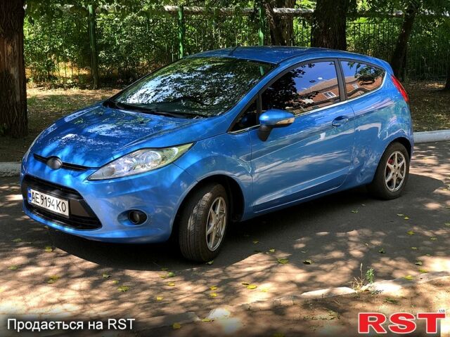 Синий Форд Фиеста, объемом двигателя 1.2 л и пробегом 210 тыс. км за 4350 $, фото 5 на Automoto.ua
