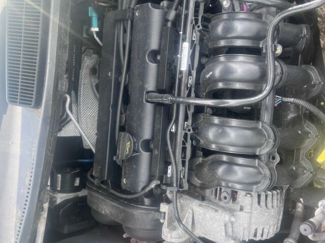 Синий Форд Фиеста, объемом двигателя 1.2 л и пробегом 113 тыс. км за 5400 $, фото 7 на Automoto.ua