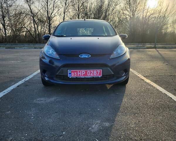 Синий Форд Фиеста, объемом двигателя 1.25 л и пробегом 187 тыс. км за 5590 $, фото 1 на Automoto.ua