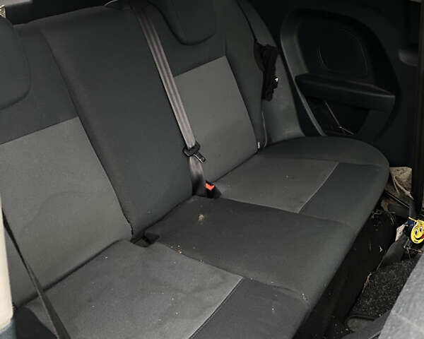 Синий Форд Фиеста, объемом двигателя 1.25 л и пробегом 200 тыс. км за 2500 $, фото 9 на Automoto.ua