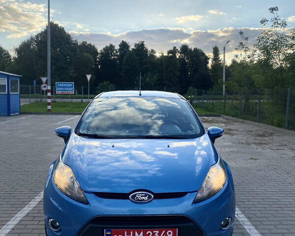 Синий Форд Фиеста, объемом двигателя 1.34 л и пробегом 227 тыс. км за 5900 $, фото 15 на Automoto.ua