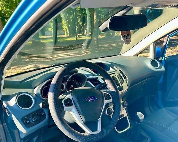 Синий Форд Фиеста, объемом двигателя 1.39 л и пробегом 215 тыс. км за 4900 $, фото 36 на Automoto.ua