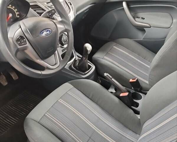 Синий Форд Фиеста, объемом двигателя 1.25 л и пробегом 187 тыс. км за 5590 $, фото 29 на Automoto.ua