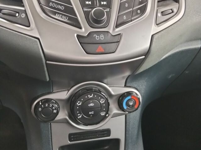 Синий Форд Фиеста, объемом двигателя 1.25 л и пробегом 187 тыс. км за 5590 $, фото 19 на Automoto.ua