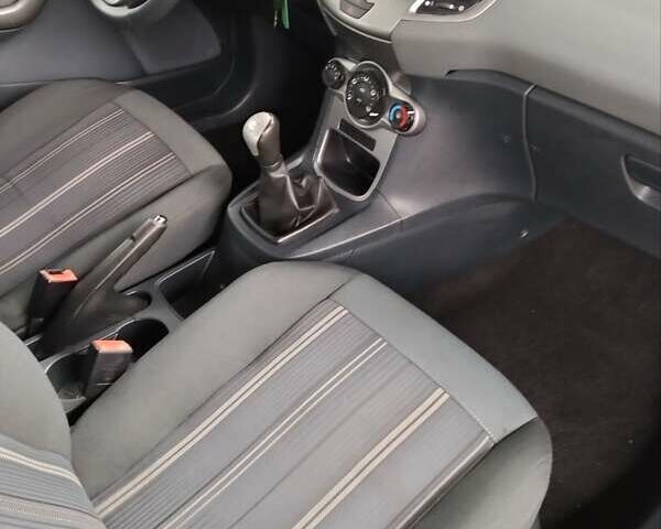 Синий Форд Фиеста, объемом двигателя 1.25 л и пробегом 187 тыс. км за 5590 $, фото 32 на Automoto.ua