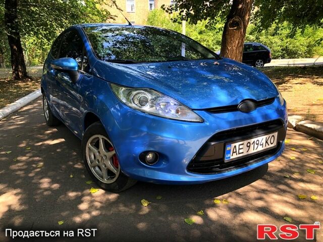 Синий Форд Фиеста, объемом двигателя 1.2 л и пробегом 210 тыс. км за 4350 $, фото 1 на Automoto.ua