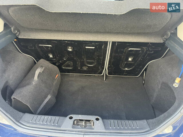 Синий Форд Фиеста, объемом двигателя 1.24 л и пробегом 200 тыс. км за 6300 $, фото 6 на Automoto.ua