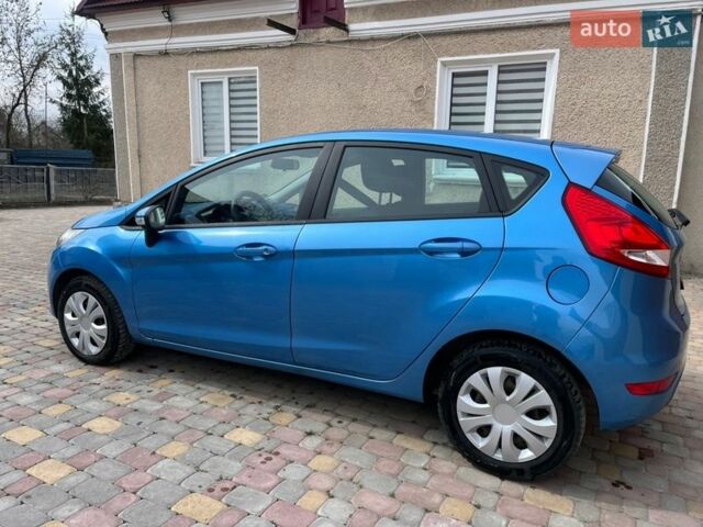 Синій Форд Фієста, об'ємом двигуна 1.24 л та пробігом 204 тис. км за 5250 $, фото 3 на Automoto.ua