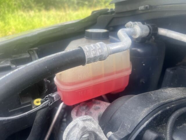 Синий Форд Фиеста, объемом двигателя 1.2 л и пробегом 113 тыс. км за 5400 $, фото 6 на Automoto.ua