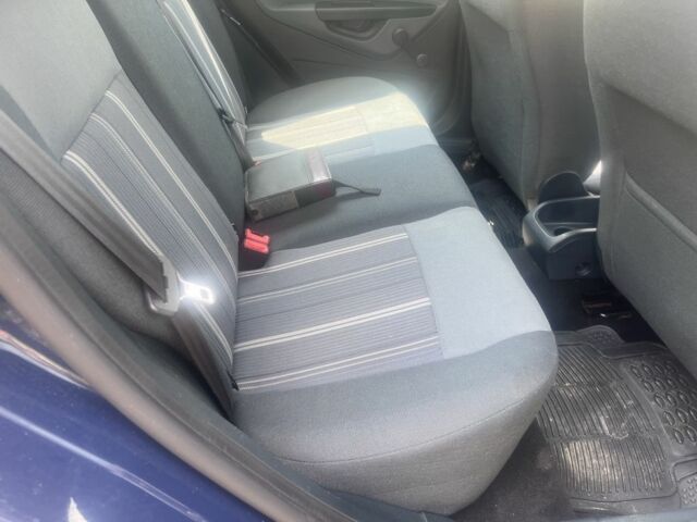 Синий Форд Фиеста, объемом двигателя 1.2 л и пробегом 113 тыс. км за 5400 $, фото 4 на Automoto.ua