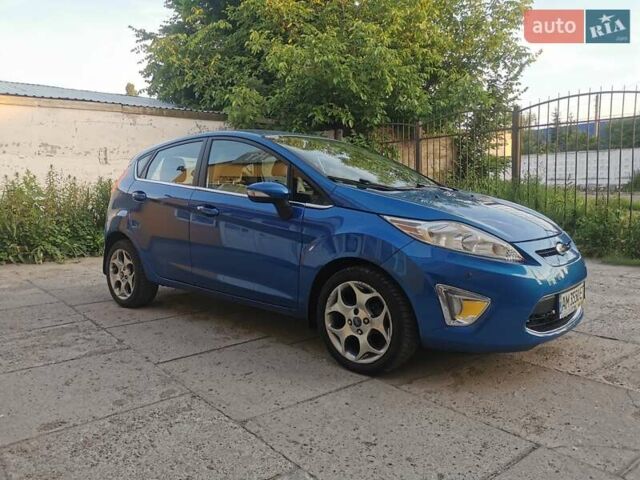 Синій Форд Фієста, об'ємом двигуна 1.6 л та пробігом 294 тис. км за 5900 $, фото 14 на Automoto.ua