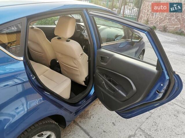 Синій Форд Фієста, об'ємом двигуна 1.6 л та пробігом 294 тис. км за 5900 $, фото 17 на Automoto.ua