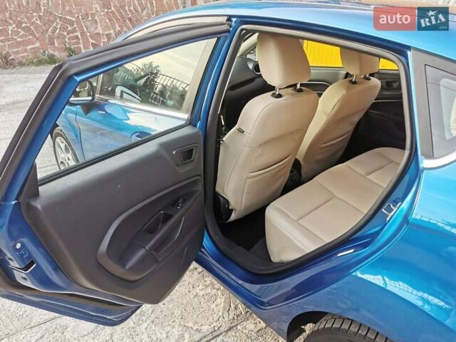 Синій Форд Фієста, об'ємом двигуна 1.6 л та пробігом 294 тис. км за 5900 $, фото 16 на Automoto.ua