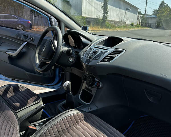 Форд Фиеста 2010 в Одессе на Automoto.ua Синий Форд Фиеста, объемом двигателя 1.24 л и пробегом 197 тыс. км за 4999 $, фото 5 на Automoto.ua