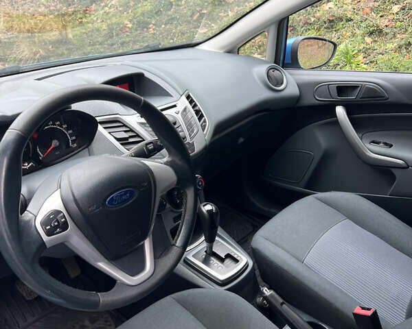 Синий Форд Фиеста, объемом двигателя 1.4 л и пробегом 55 тыс. км за 8400 $, фото 4 на Automoto.ua