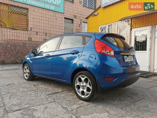Синій Форд Фієста, об'ємом двигуна 1.6 л та пробігом 294 тис. км за 5900 $, фото 6 на Automoto.ua