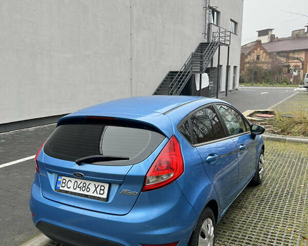 Синий Форд Фиеста, объемом двигателя 1.4 л и пробегом 55 тыс. км за 8400 $, фото 3 на Automoto.ua