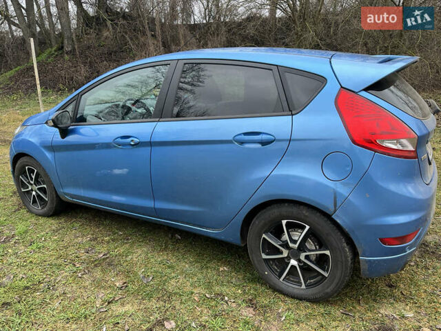 Синій Форд Фієста, об'ємом двигуна 1.56 л та пробігом 194 тис. км за 5600 $, фото 3 на Automoto.ua