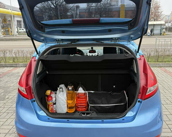 Синий Форд Фиеста, объемом двигателя 1.39 л и пробегом 122 тыс. км за 7200 $, фото 8 на Automoto.ua