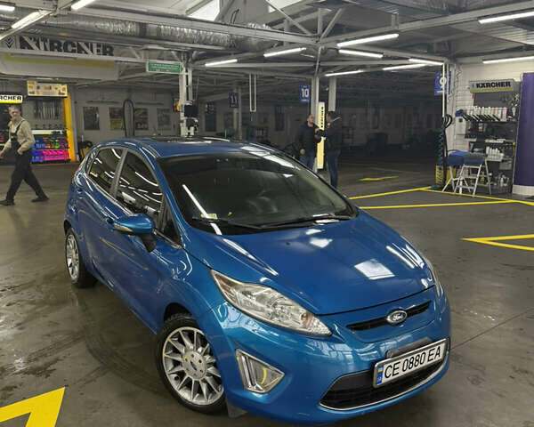 Форд Фиеста 2011 в Черновцах на Automoto.ua Синий Форд Фиеста, объемом двигателя 1.6 л и пробегом 170 тыс. км за 8000 $, фото 1 на Automoto.ua