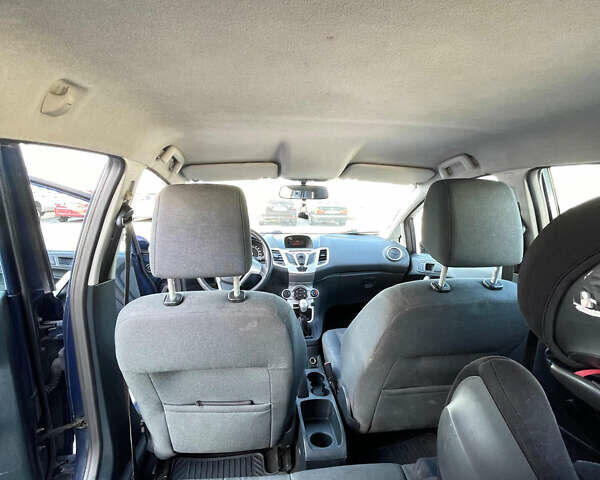 Синій Форд Фієста, об'ємом двигуна 1.4 л та пробігом 295 тис. км за 5100 $, фото 15 на Automoto.ua