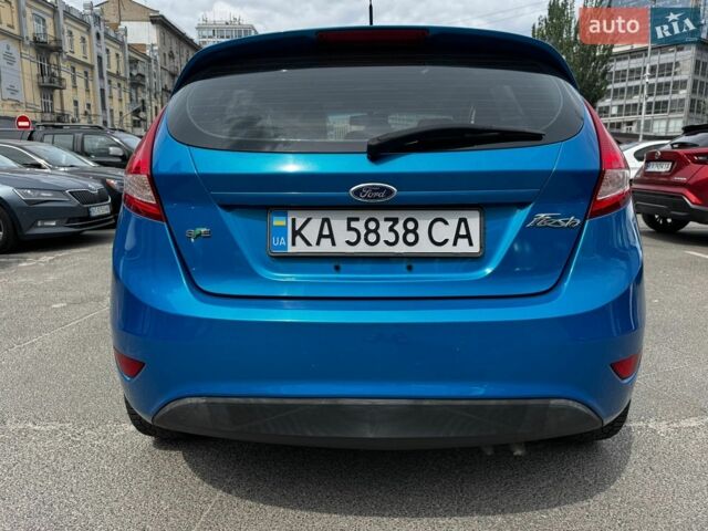 Синий Форд Фиеста, объемом двигателя 1.6 л и пробегом 355 тыс. км за 5500 $, фото 29 на Automoto.ua