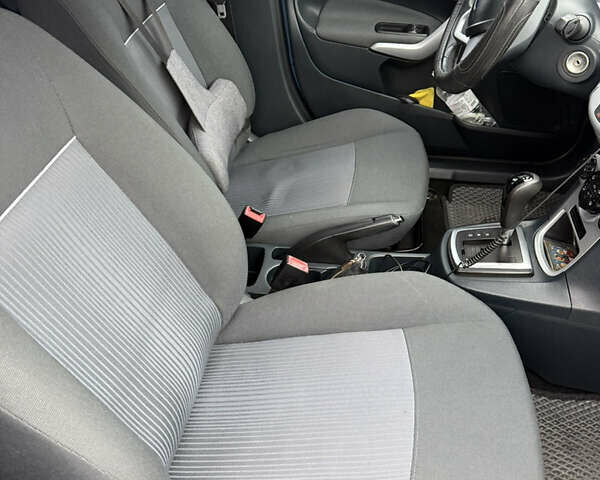 Синий Форд Фиеста, объемом двигателя 1.39 л и пробегом 122 тыс. км за 7200 $, фото 19 на Automoto.ua