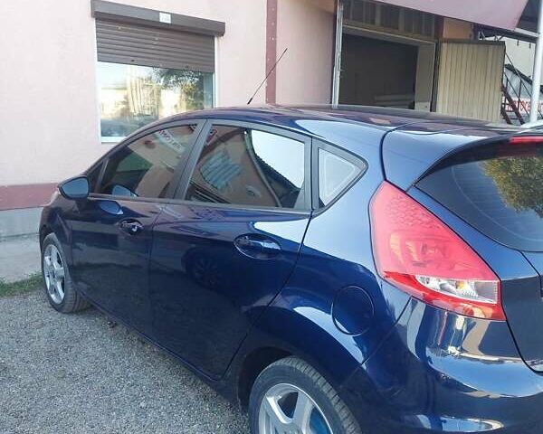 Синій Форд Фієста, об'ємом двигуна 1.6 л та пробігом 151 тис. км за 6250 $, фото 9 на Automoto.ua