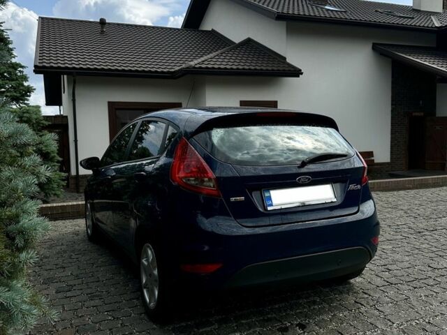 Синий Форд Фиеста, объемом двигателя 1.4 л и пробегом 240 тыс. км за 6199 $, фото 3 на Automoto.ua