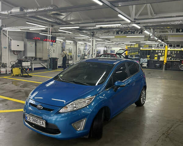 Форд Фиеста 2011 в Черновцах на Automoto.ua Синий Форд Фиеста, объемом двигателя 1.6 л и пробегом 170 тыс. км за 8000 $, фото 2 на Automoto.ua