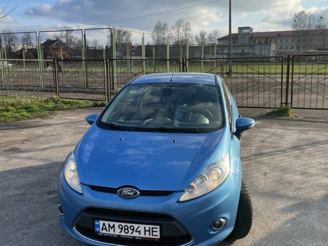 Синий Форд Фиеста, объемом двигателя 1.6 л и пробегом 223 тыс. км за 5900 $, фото 2 на Automoto.ua
