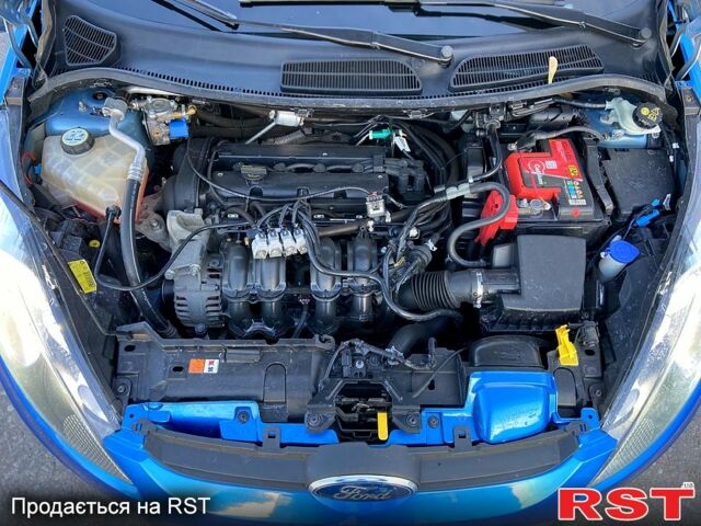 Синий Форд Фиеста, объемом двигателя 1.4 л и пробегом 94 тыс. км за 6100 $, фото 12 на Automoto.ua