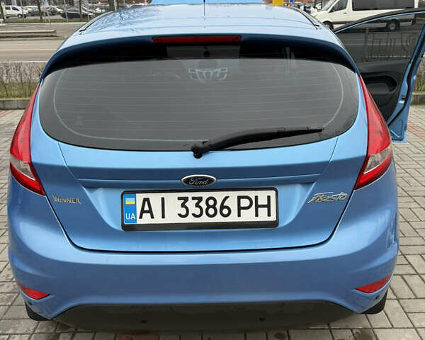 Синий Форд Фиеста, объемом двигателя 1.39 л и пробегом 122 тыс. км за 7200 $, фото 5 на Automoto.ua