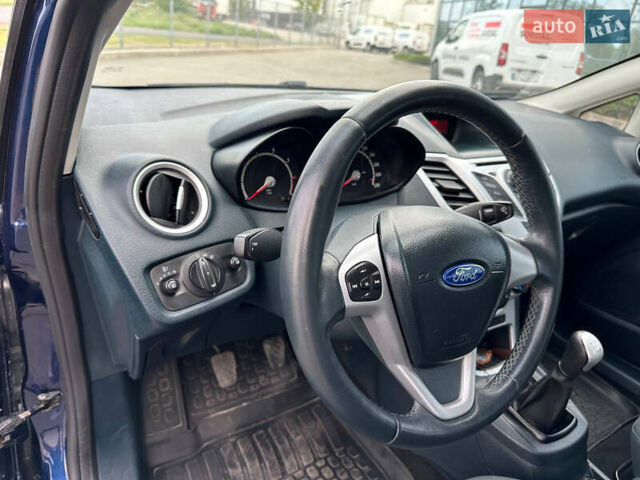 Форд Фиеста 2011 в Днепре (Днепропетровске) на Automoto.ua Синий Форд Фиеста, объемом двигателя 1.4 л и пробегом 124 тыс. км за 6999 $, фото 14 на Automoto.ua