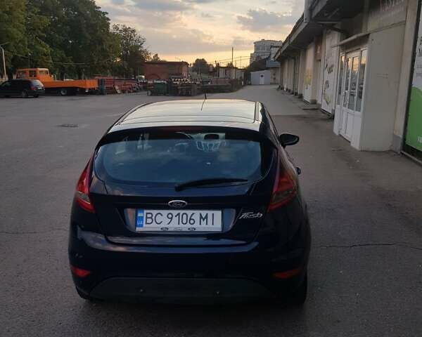 Синій Форд Фієста, об'ємом двигуна 1.4 л та пробігом 250 тис. км за 5200 $, фото 4 на Automoto.ua