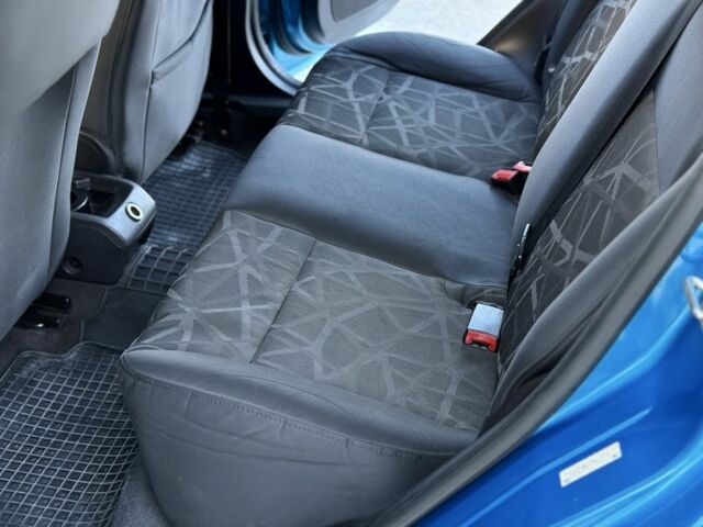 Синий Форд Фиеста, объемом двигателя 1.6 л и пробегом 180 тыс. км за 6499 $, фото 10 на Automoto.ua