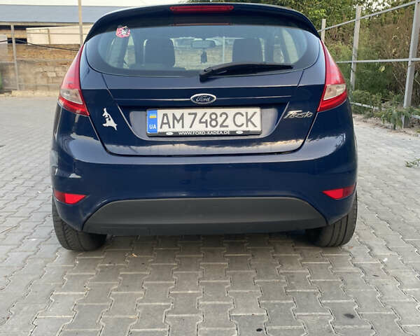 Синий Форд Фиеста, объемом двигателя 1.4 л и пробегом 280 тыс. км за 5100 $, фото 6 на Automoto.ua